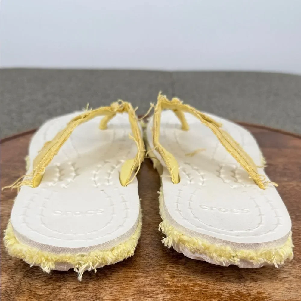 CROCS Sandals Wm 9 Mens 7 Melbourne Flip Flop Mellow Yellow Oyster White Fabric